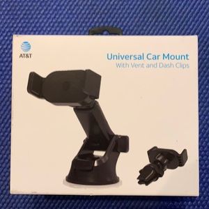 Universal car mount with vent & dash clips